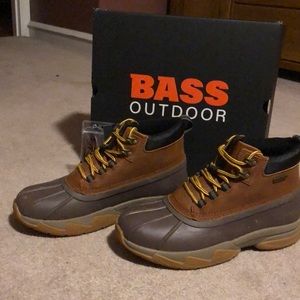 NEW Bass Outdoor Field Duck Mid womens size 8 1/2; size 7 Mens